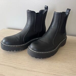 Sincerly Jules Black Chunky Platform Chelsea Boots